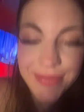 elliepixie 现场聊天室