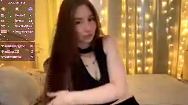 VikiRewilds Chat XXX live