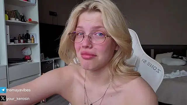 Chat +18 de Maya_Rave ao vivo