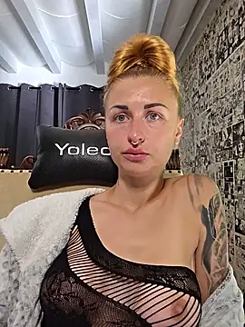 kylie_blck – Live XXX-chat