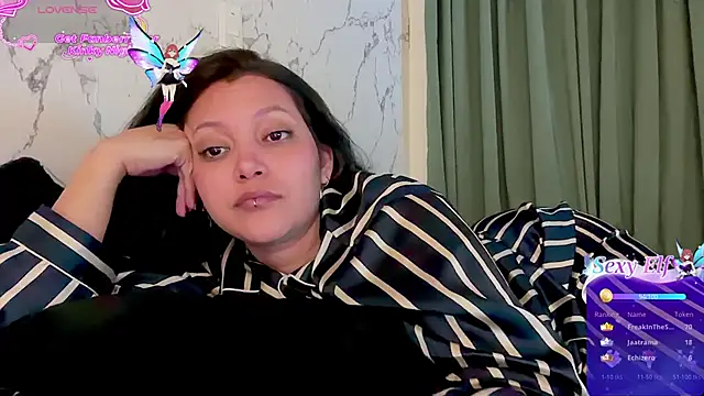 XXX chat uživo modela MarcellaGriffin