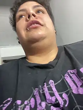 Hailey_CurvyのライブXXXチャット