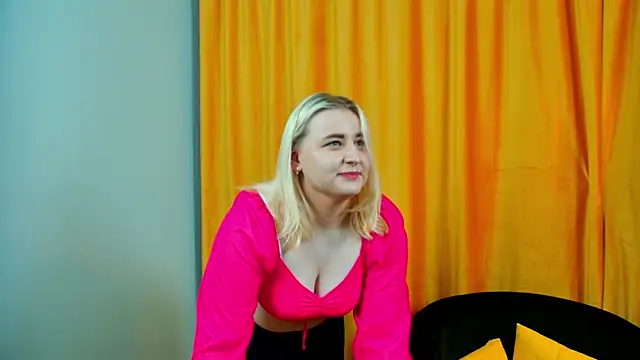 Онлайн чат XXX LioraArdyn