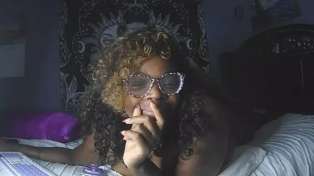 UriUniverse69 Pertunjukan Webcam