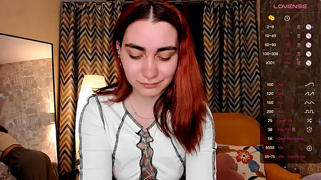 Chat XXX en directo de hannacheekss_