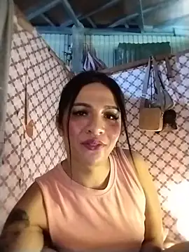Yourbabyshane Live XXX-Chat