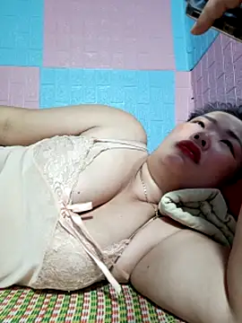 Irene-01 Adlı Modelin Canlı XXX Sohbeti