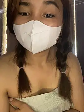 Cute-Sexyy 现场XXX聊天