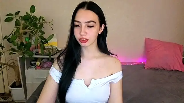 WildKittenX_ – Live XXX-chat