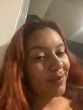 Koral___ Adlı Modelin Canlı XXX Sohbeti