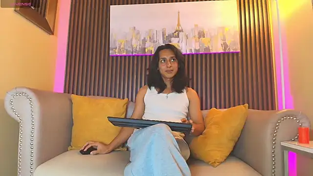 Elisasue's Webcam Show