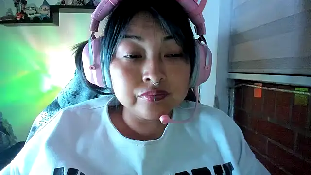 Shaddycute_ 라이브 XXX 채팅