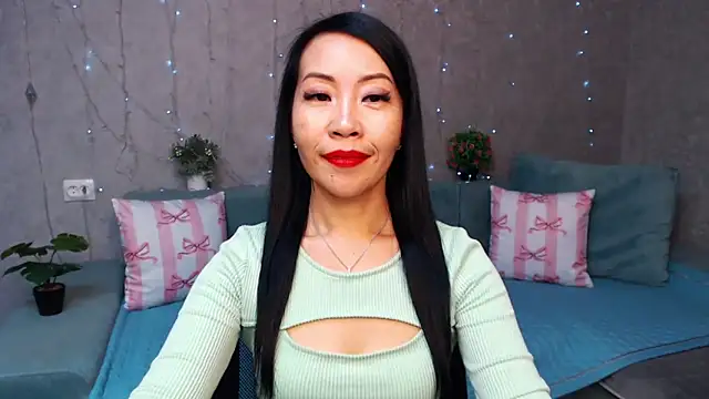LiaPak Chat XXX in diretta