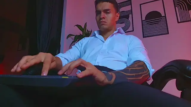 ALPHA_DOMINUS_ Live XXX-Chat