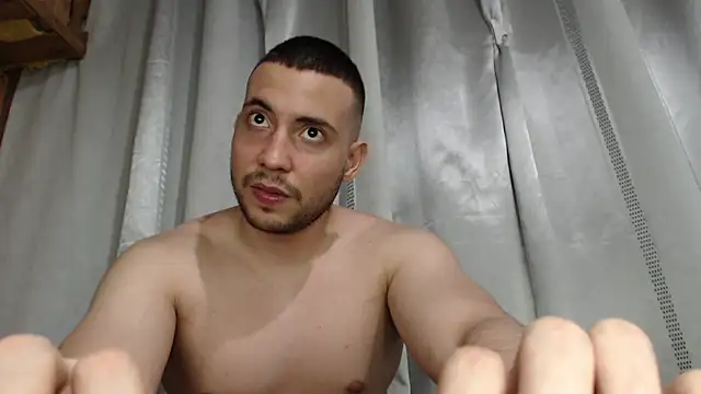 Armando_2002 Live XXX-chat