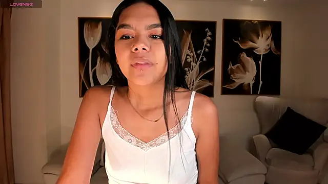 Chatroom XXX en direct de SaphiraJames
