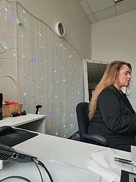 Juicy_PeachLux লাইভ XXX চ্যাট