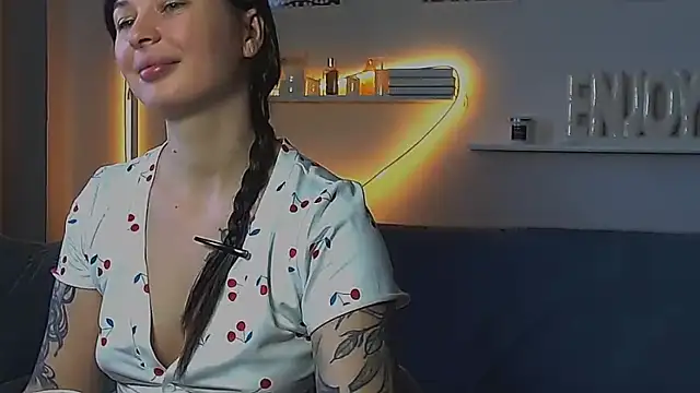 AlexaSven Chat XXX in diretta