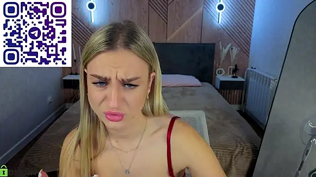 Silen_Tori's Live XXX Chat