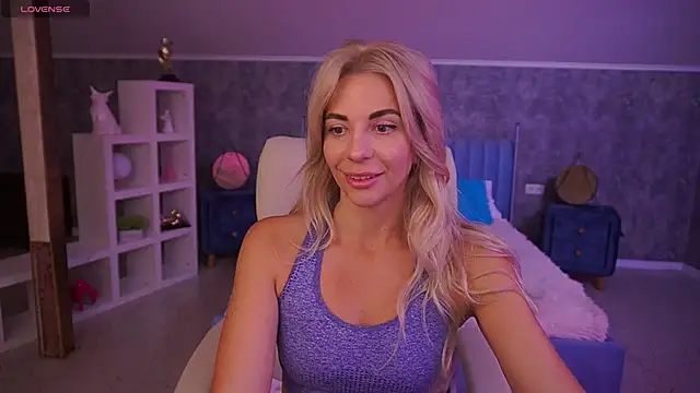 BellaRayyy's Live XXX Chat