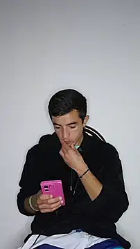 Chat XXX en directo de Thick_Cock