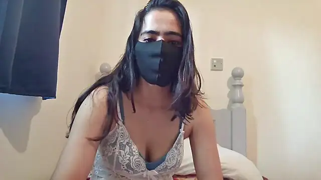 Bobtail_Formal Chat XXX in diretta
