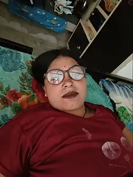 Pertunjukan Kamera Web Priyankasing