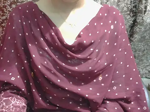 Онлайн чат XXX Adorable_Ayesha