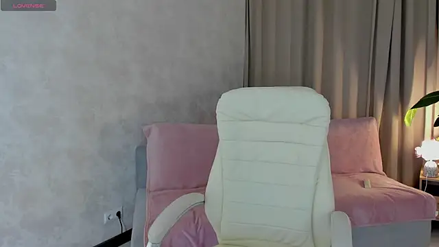 LeticiaRomano Live XXX-Chat