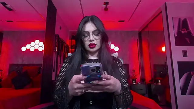 GabrielaAroms élő XXX-chatje