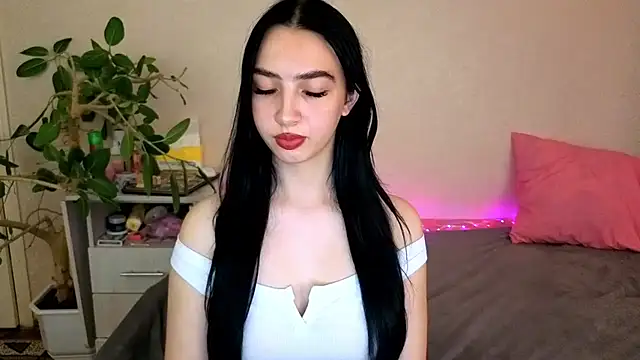 دردشة WildKittenX_ الجنسية المباشرة
