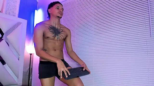 Show de kai_storm77 na webcam