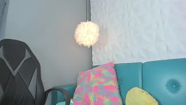 SarahLaker élő XXX-chatje