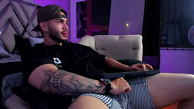Vincentblack Webcam Show