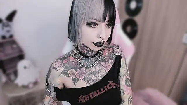 Chat XXX en directo de shes_creepy