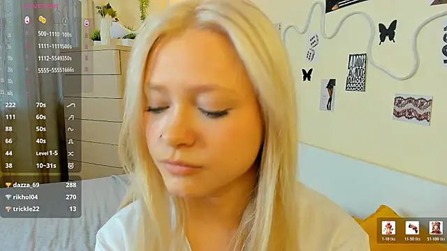 MidnightPoise's Live XXX Chat