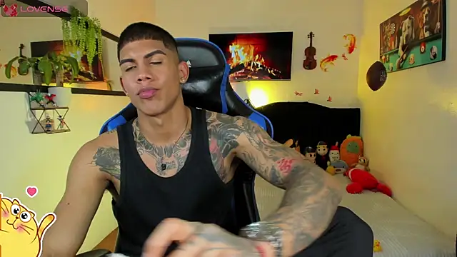 Damian_latinxxx Adlı Modelin Web Kamerası Şovu
