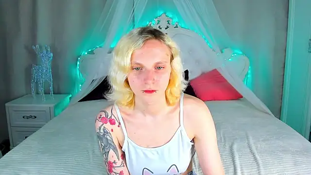 LikiLips' Live XXX Chat