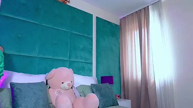 LucyLextonX Webcam-Show