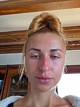 XXX chat uživo modela kylie_blck
