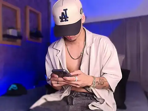 The_BossCrown's Live XXX Chat