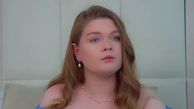 CrystalLyons live XXX chat