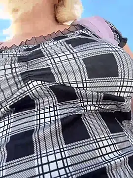 Онлайн чат XXX RonnieKiss