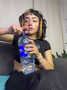 baby_akuma's Live XXX Chat