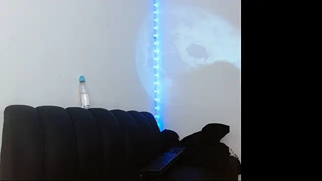 Zeusdark19's Live XXX Chat