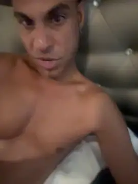 ZF-Athlete's Live XXX Chat