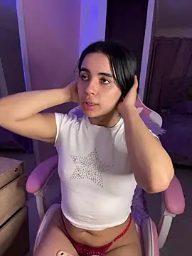 Chatroom XXX en direct de Emily-14