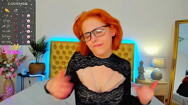 Chatroom XXX en direct de DellaRows