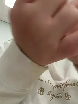 Chat +18 de SummerHoney ao vivo