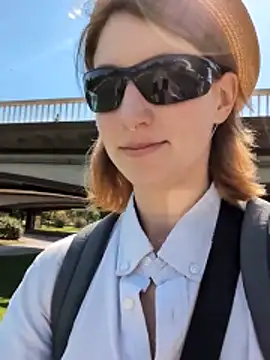 Julialexxxx – Kamerová šou